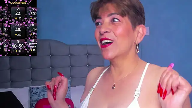 Snapshot of Angelina_Stone_65 chatting on December 2024 10:55:02 PM Angelina Stone 65 online show from December 2024 10:55:02 PM