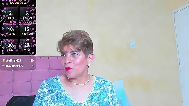 Snapshot of Angelina_Stone_65 chatting on January 2025 01:02:01 AM Angelina Stone 65 online show from January 2025 01:02:01 AM