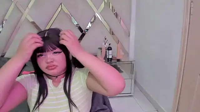 kittyhtx online show from December 2024 10:06:02 AM
