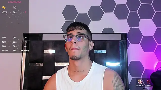 Snapshot of iamcamiloo_ chatting on February 2025 04:37:02 AM iamcamiloo online show from February 2025 04:37:02 AM