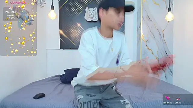 JordanAndAndrew online show from October 2025 07:44:02 PM