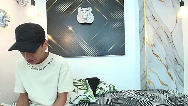 JordanAndAndrew online show from November 2025 09:03:02 PM