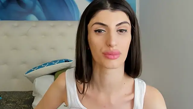 Snapshot of SkinnyDolly chatting on January 2025 03:34:01 AM SkinnyDolly online show from January 2025 03:34:01 AM