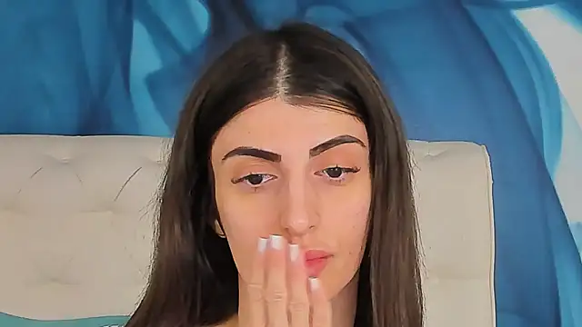 SkinnyDolly online show from May 2026 03:33:01 AM