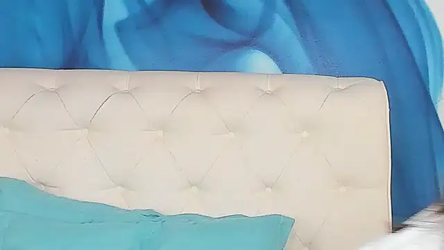 SkinnyDolly online show from May 2026 02:28:01 AM