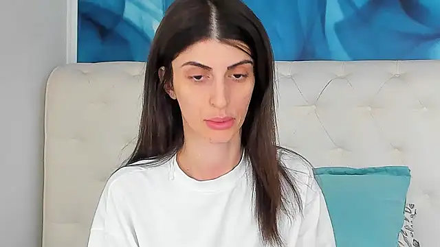 SkinnyDolly online show from June 2026 03:18:02 AM