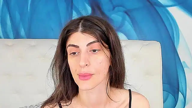 SkinnyDolly online show from June 2026 03:20:02 AM