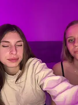 emma05 online show from December 2024 07:21:01 PM