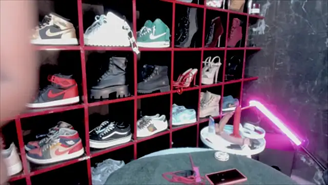 Indianbrownie online show from February 2026 01:43:02 AM