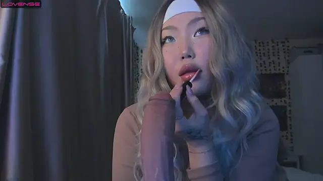 Snapshot of uko_sa chatting on March 2025 01:30:01 PM uko sa online show from March 2025 01:30:01 PM