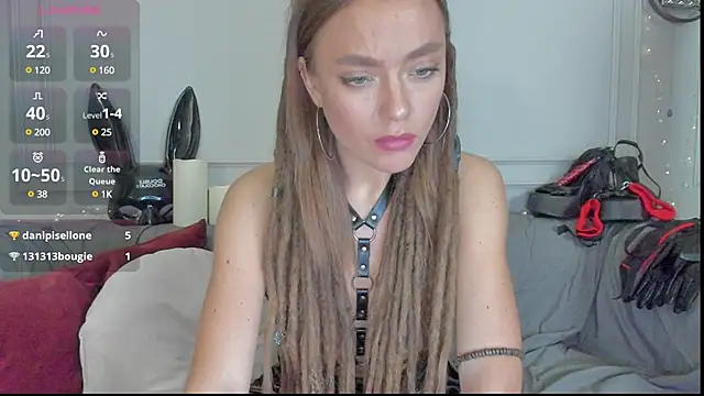 Snapshot of KellyFouler chatting on March 2025 04:54:01 PM KellyFouler online show from March 2025 04:54:01 PM