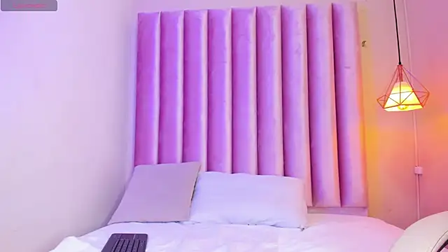 Snapshot of ander_deimond_ chatting on December 2024 01:17:02 PM ander deimond online show from December 2024 01:17:02 PM