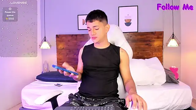 Snapshot of ander_deimond_ chatting on February 2025 01:15:02 PM ander deimond online show from February 2025 01:15:02 PM