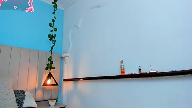 Snapshot of JulianaWaldo chatting on February 2025 04:09:02 PM JulianaWaldo online show from February 2025 04:09:02 PM