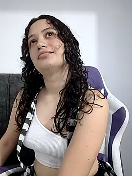 alana 2024 online show from November 2025 04:11:02 AM