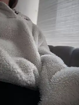 im lorein online show from February 2025 09:18:02 PM