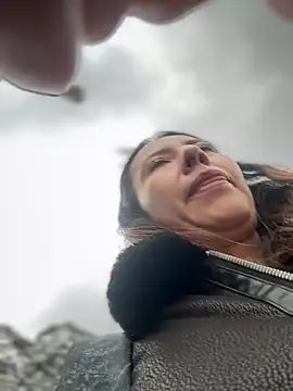 im lorein online show from February 2025 08:13:02 PM