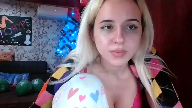 Puregirlaa online show from January 2025 06:51:01 PM