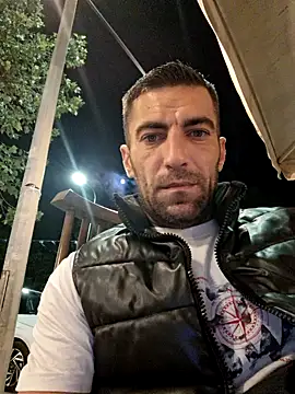 Snapshot of Greecefuck chatting on October 2025 05:22:02 PM Greecefuck online show from October 2025 05:22:02 PM