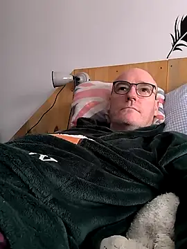 Snapshot of bogland33 chatting on February 2025 10:17:02 AM bogland33 online show from February 2025 10:17:02 AM
