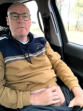 Snapshot of bogland33 chatting on March 2025 10:13:02 AM bogland33 online show from March 2025 10:13:02 AM