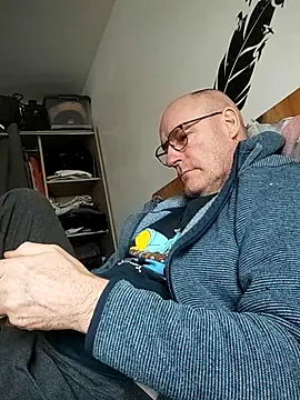 bogland33 online show from February 2026 11:11:01 AM