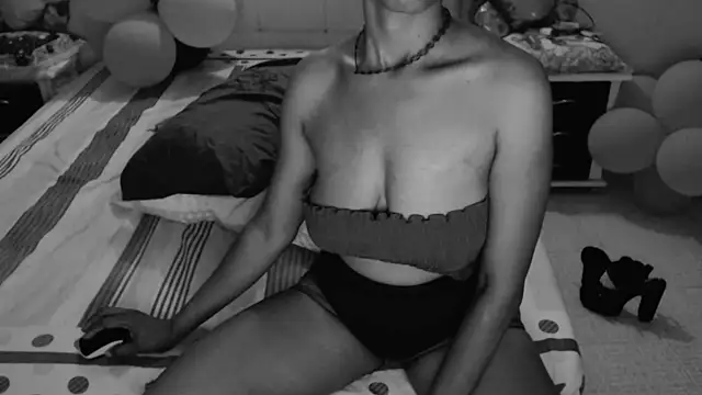 SashaBrianna99 online show from February 2025 06:18:02 AM