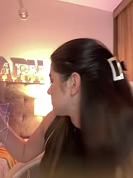 ARITOO  online show from February 2026 04:27:02 AM