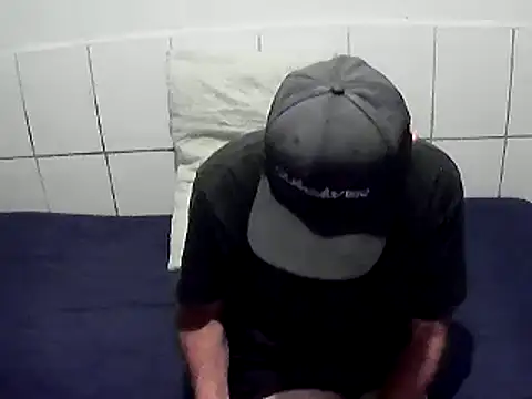 pierdona online show from June 2026 08:00:01 PM