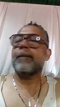 sthefania1710 online show from June 2026 01:36:01 PM