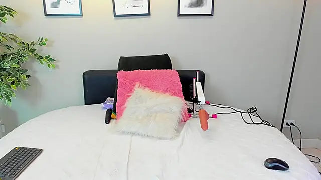 Anna  Spencer online show from June 2026 12:48:01 PM