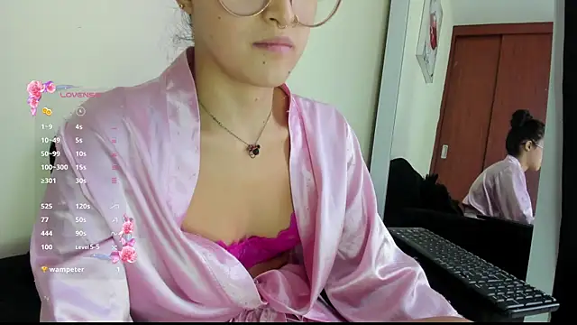 its  angelica  online show from September 2025 07:35:02 PM