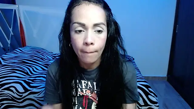 Amber Lovely online show from September 2025 11:10:01 PM