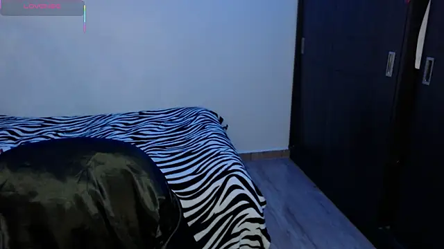 Amber Lovely online show from October 2025 11:45:02 PM