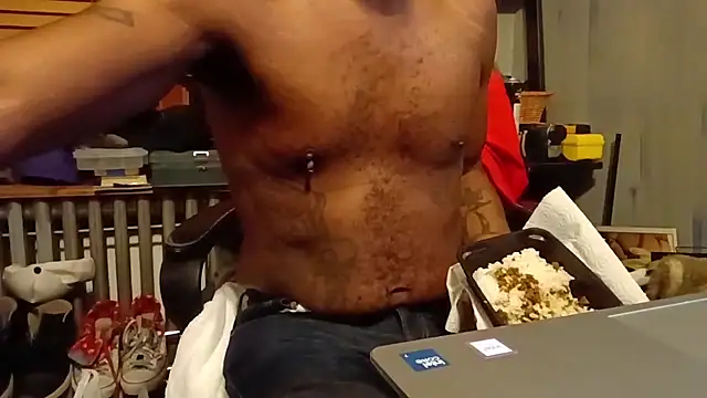 Snapshot of liTgemNYC chatting on April 2026 03:04:01 AM liTgemNYC online show from April 2026 03:04:01 AM