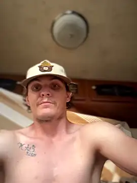 Snapshot of devinshd chatting on April 2026 06:27:01 PM devinshd online show from April 2026 06:27:01 PM