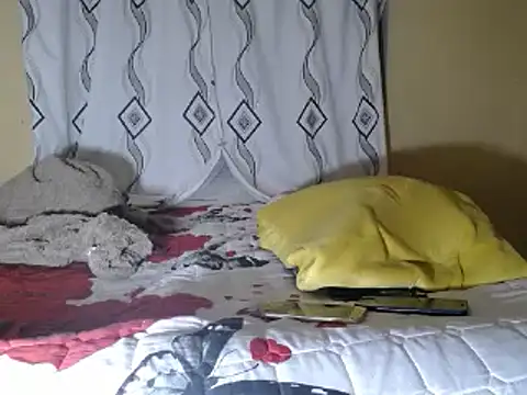 SexyRed18 online show from December 2024 02:32:01 AM