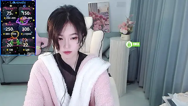 Snapshot of YiJin-a chatting on January 2025 02:14:01 PM YiJin-a online show from January 2025 02:14:01 PM