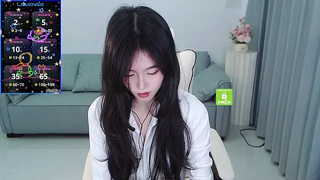 Snapshot of YiJin-a chatting on February 2025 03:26:01 PM YiJin-a online show from February 2025 03:26:01 PM