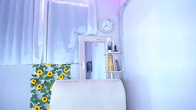 Snapshot of alaia_03 chatting on January 2025 03:36:02 PM alaia 03 online show from January 2025 03:36:02 PM