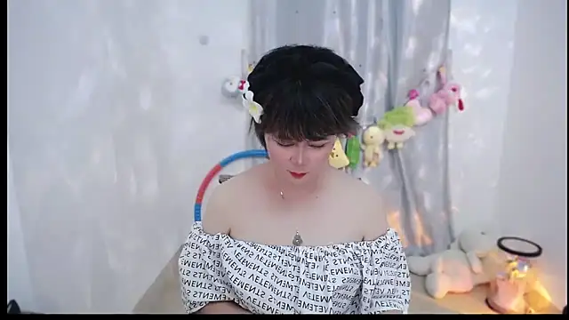 Snapshot of Fan_ting chatting on October 2025 03:21:02 PM Fan ting online show from October 2025 03:21:02 PM