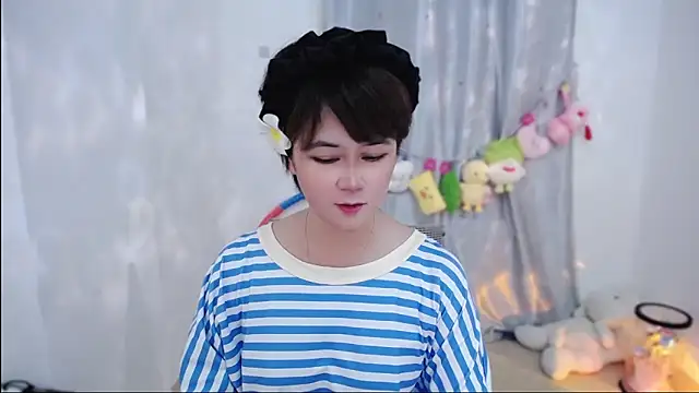 Snapshot of Fan_ting chatting on October 2025 02:07:02 PM Fan ting online show from October 2025 02:07:02 PM