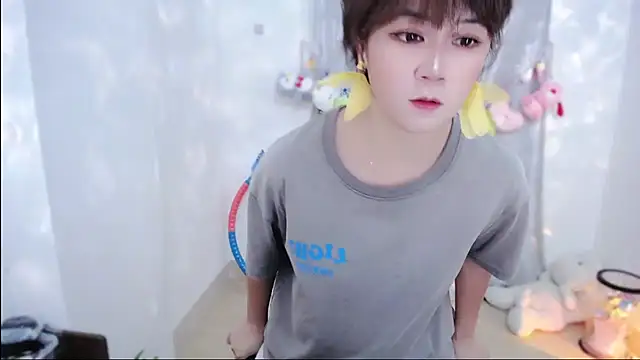 Snapshot of Fan_ting chatting on October 2025 03:18:01 AM Fan ting online show from October 2025 03:18:01 AM