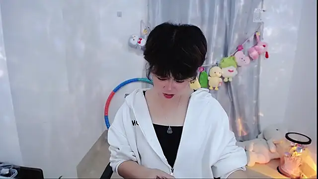 Snapshot of Fan_ting chatting on November 2025 02:32:01 AM Fan ting online show from November 2025 02:32:01 AM