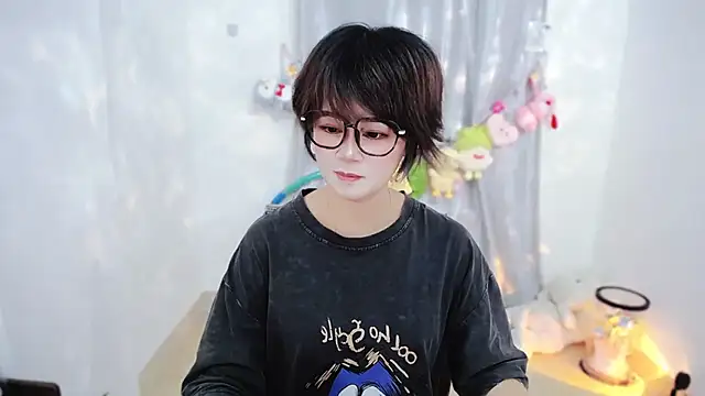 Snapshot of Fan_ting chatting on November 2025 03:38:01 AM Fan ting online show from November 2025 03:38:01 AM