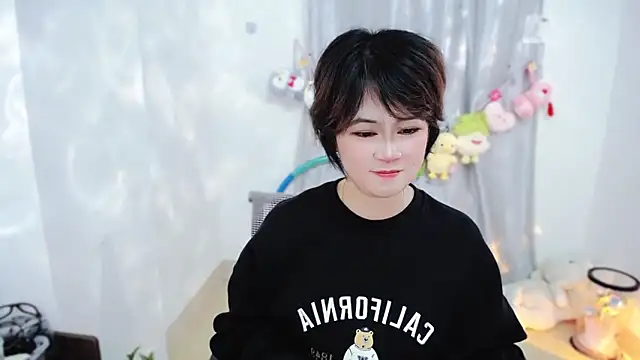 Snapshot of Fan_ting chatting on November 2025 02:55:02 PM Fan ting online show from November 2025 02:55:02 PM