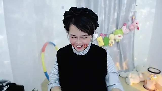 Snapshot of Fan_ting chatting on December 2025 02:52:01 AM Fan ting online show from December 2025 02:52:01 AM