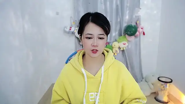 Snapshot of Fan_ting chatting on December 2025 02:55:01 PM Fan ting online show from December 2025 02:55:01 PM