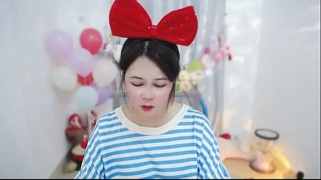 Snapshot of Fan_ting chatting on February 2026 06:26:01 AM Fan ting online show from February 2026 06:26:01 AM