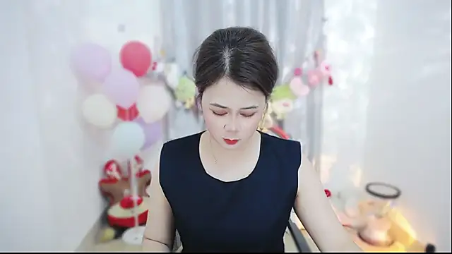 Snapshot of Fan_ting chatting on February 2026 02:53:02 AM Fan ting online show from February 2026 02:53:02 AM